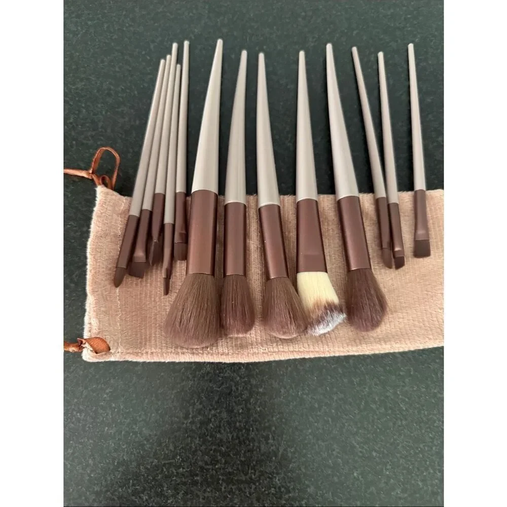 13 Piece Makeup Brush Set with Drawstring Travel Pouch